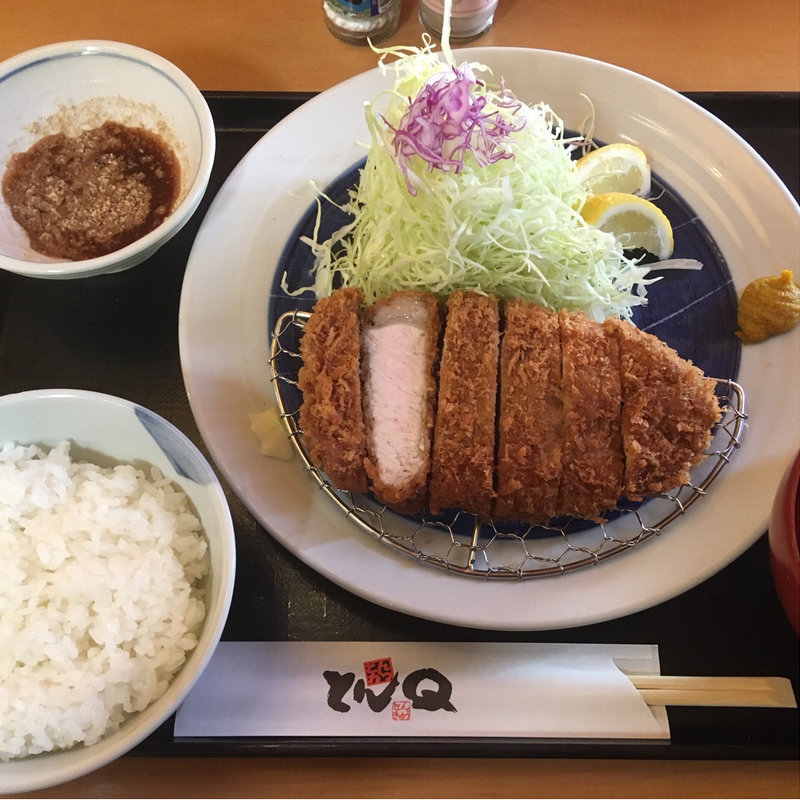 赤城豚厚切りロースかつ定食(とんＱ つくば本店 （とんきゅう）)