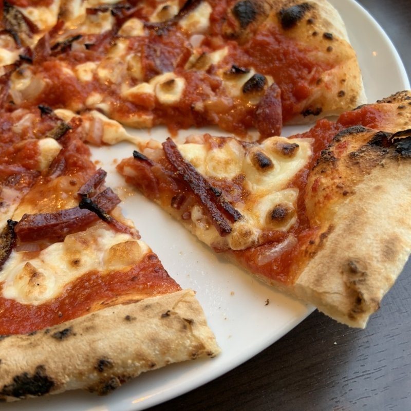 ナポリ風ピッツァランチ(ガンズバール)