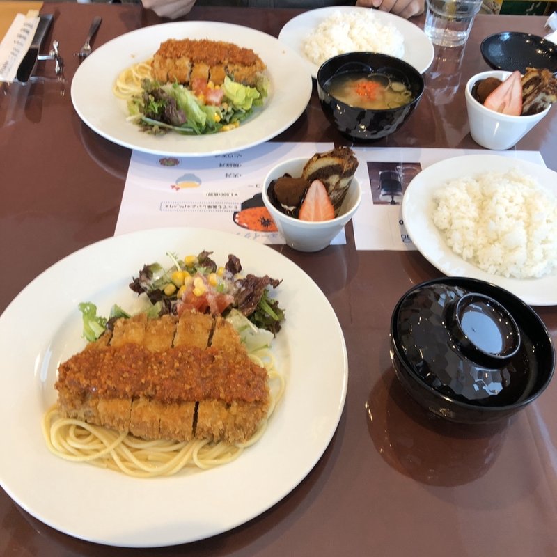 ランチ(三代目　千葉商店)