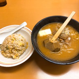 味噌バターラーメン&半炒飯ランチ(天下一 飯田橋店 )