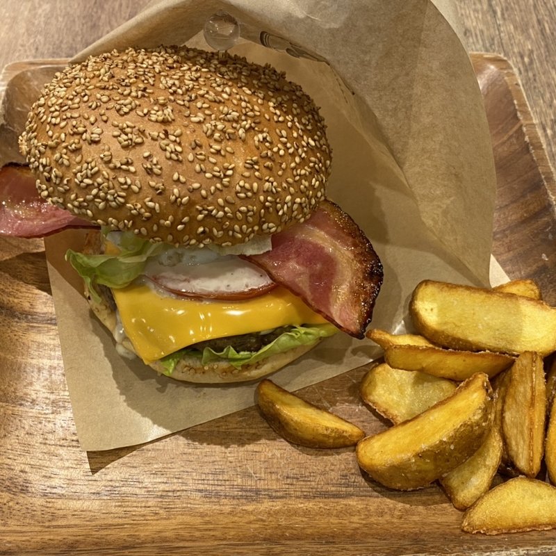 スペシャルハンバーガー(ランチセット)(banister cafe )