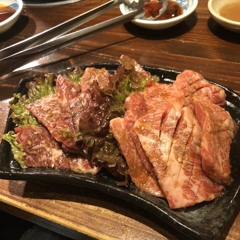 (ホルモン焼　炭蔵)