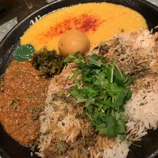 カキのスパイスカレー　ビリヤニプレート　ハーフキーマ合がけ(Curry & Cafe WARUNG(ワルン))