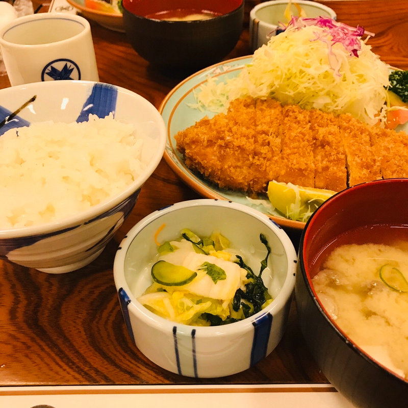 ランチ とんかつ定食(福よし )