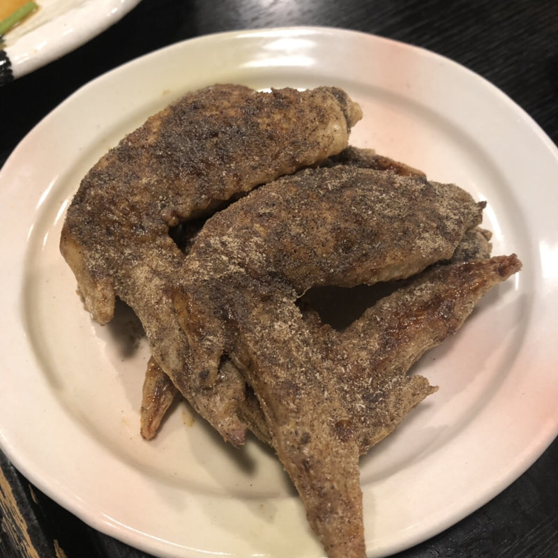 幻の手羽先（激辛）(世界の山ちゃん 神田西口店)