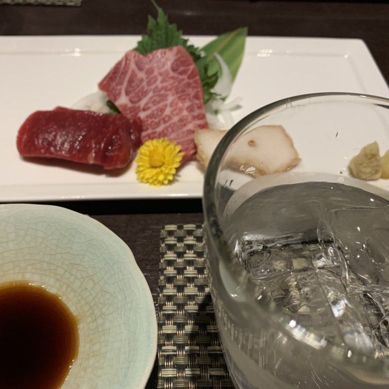 馬刺し(馬肉料理 仲巳屋 銀座店)