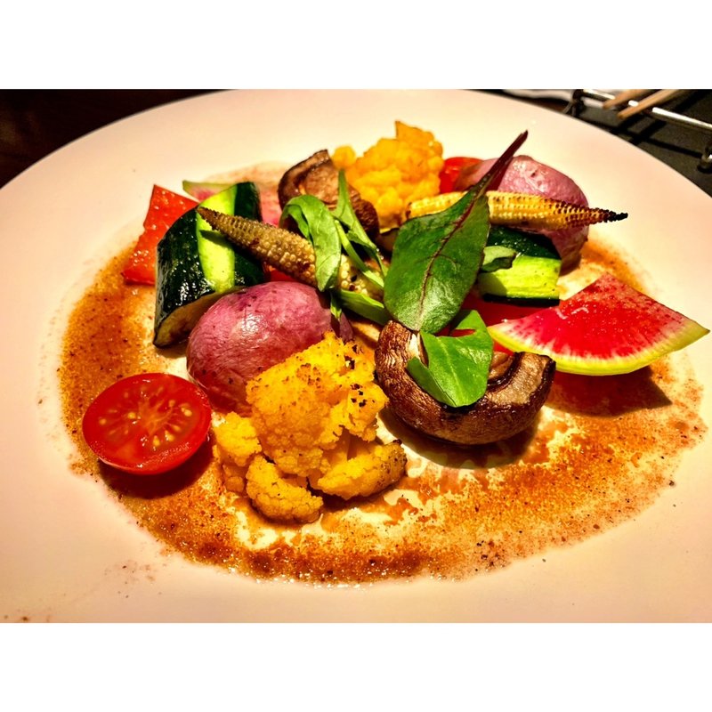 バーニャカウダ(炭焼きステーキとワイン obiobi)