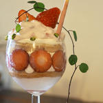 奈良の古都華のみ使用したいちごのケーキ(cafe sourire)