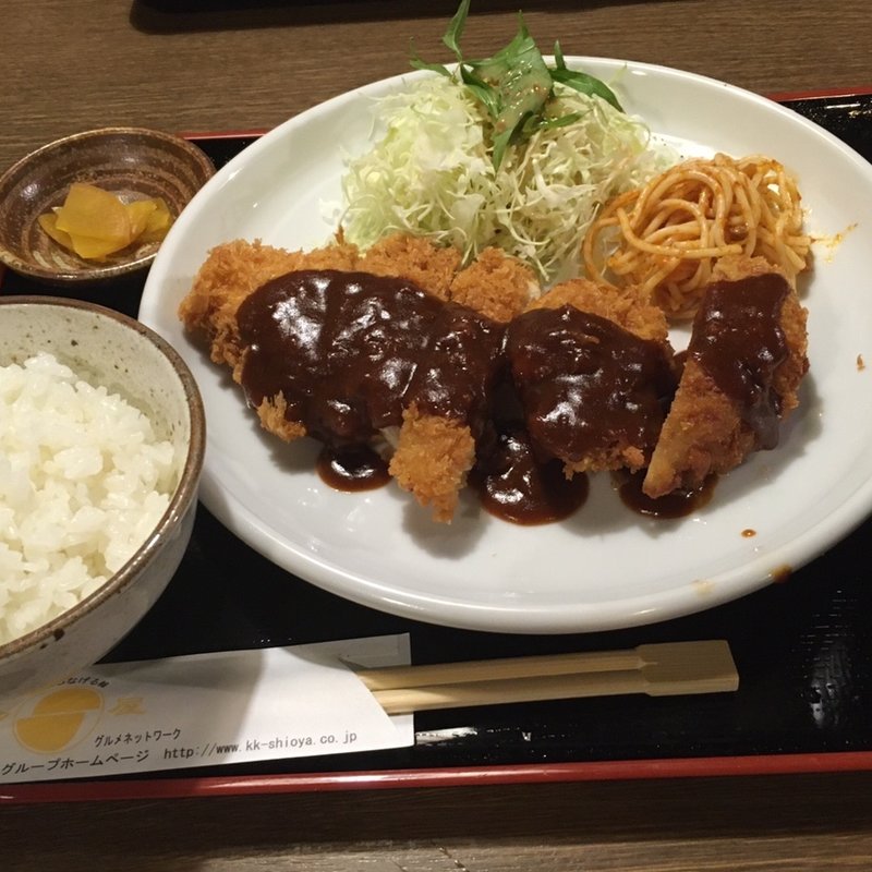 チキンカツ定食(そば うどん 潮屋 梅田店)