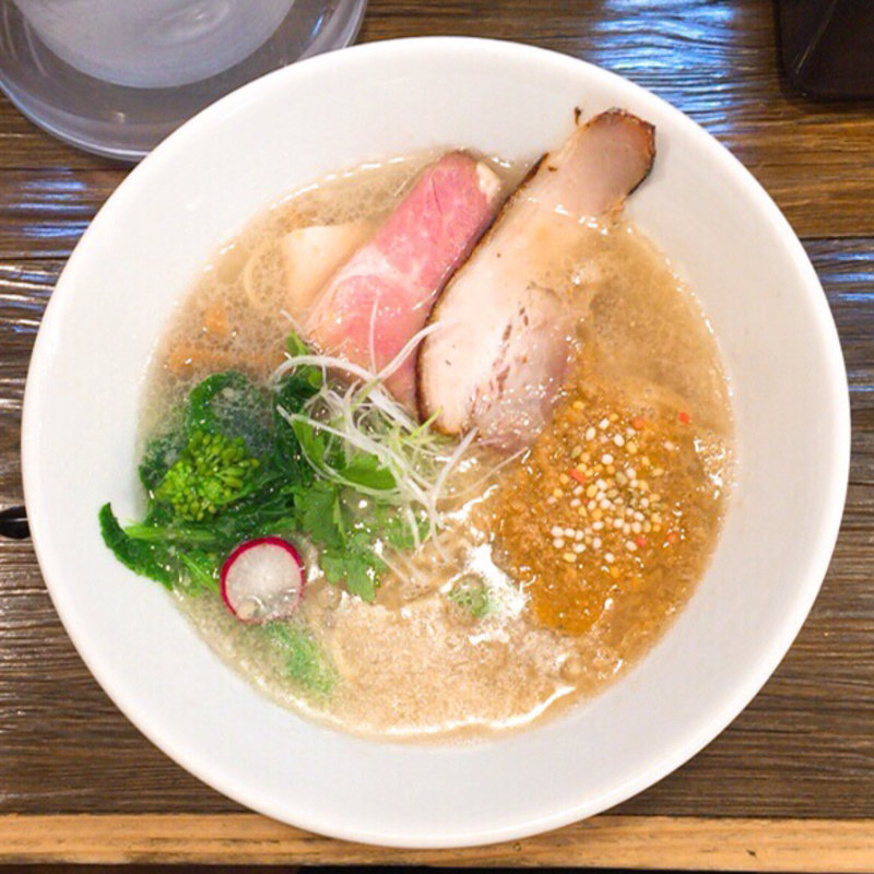 コク餡入り浅蜊らぁ麺(金彩〜KinIro〜)