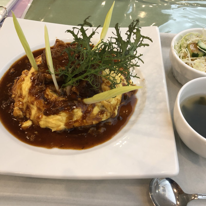 #ビーフシチューオムライス(剣淵温泉レークサイド桜岡)