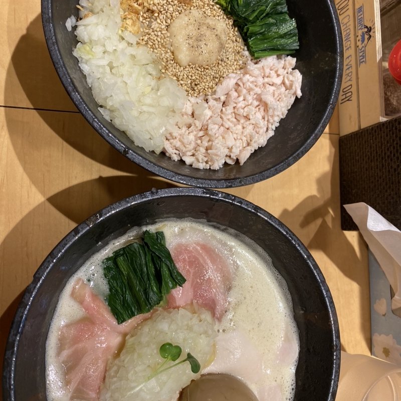 鷄白湯らーめん(醤油)(麺屋 時茂 大久保店)