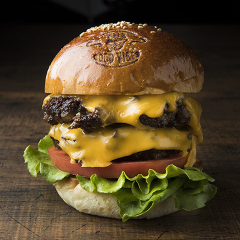 熟成肉ダブルチーズバーガー(THE GOOD VIBES)