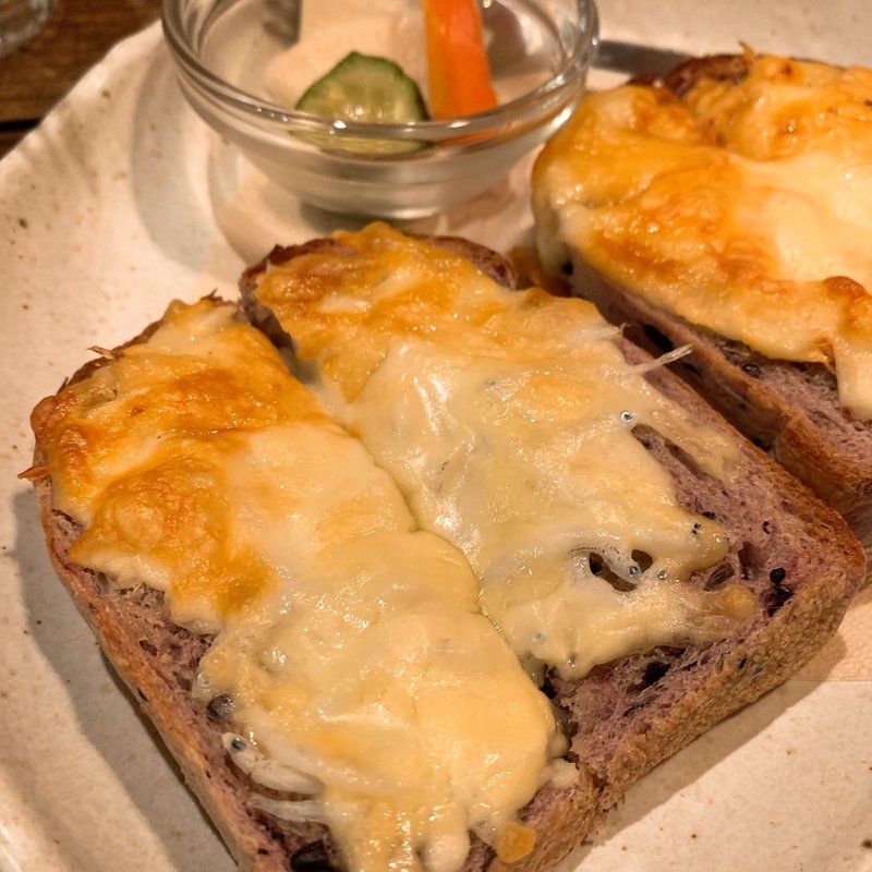 しらすと桜海老のトースト(CAFE KICHI （カフェ キチ）)