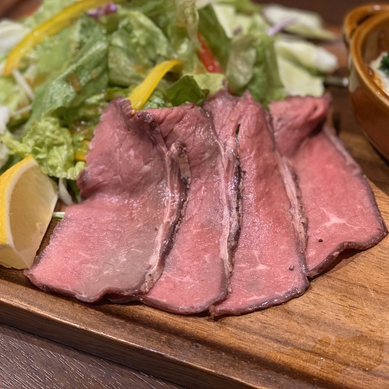 ローストビーフプレート(Cafe Restaurant Oiseau bleu)