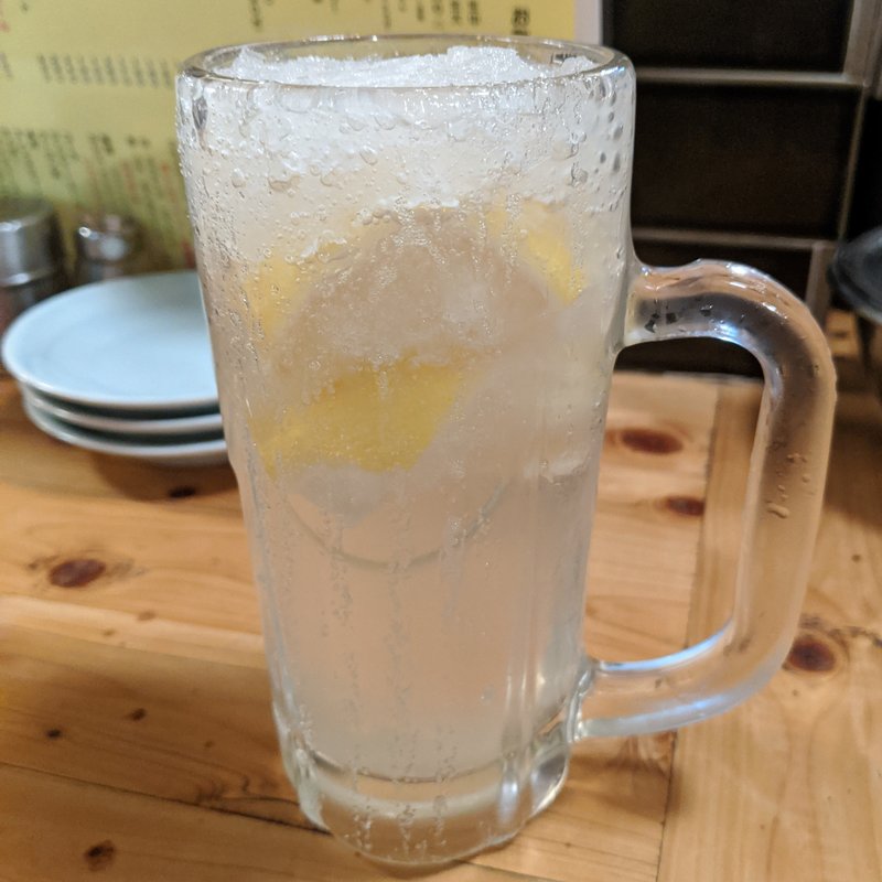 生レモン酎ハイ(大衆酒場BEETLE 五反田)