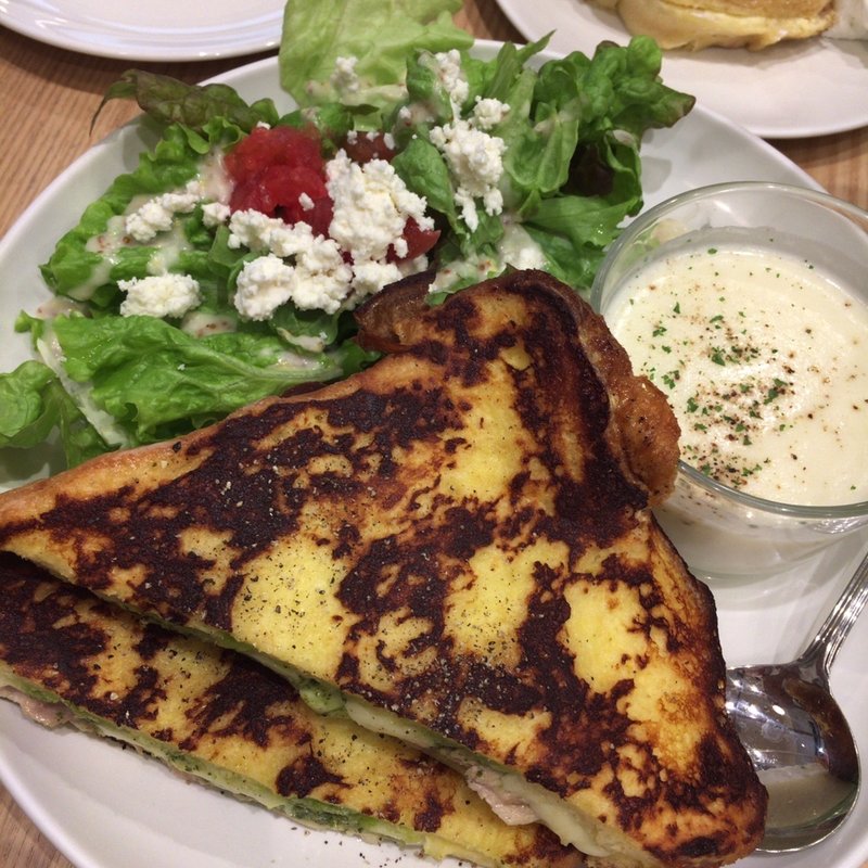 モンティクリストバジルチキン(Ivorish 海老名店)