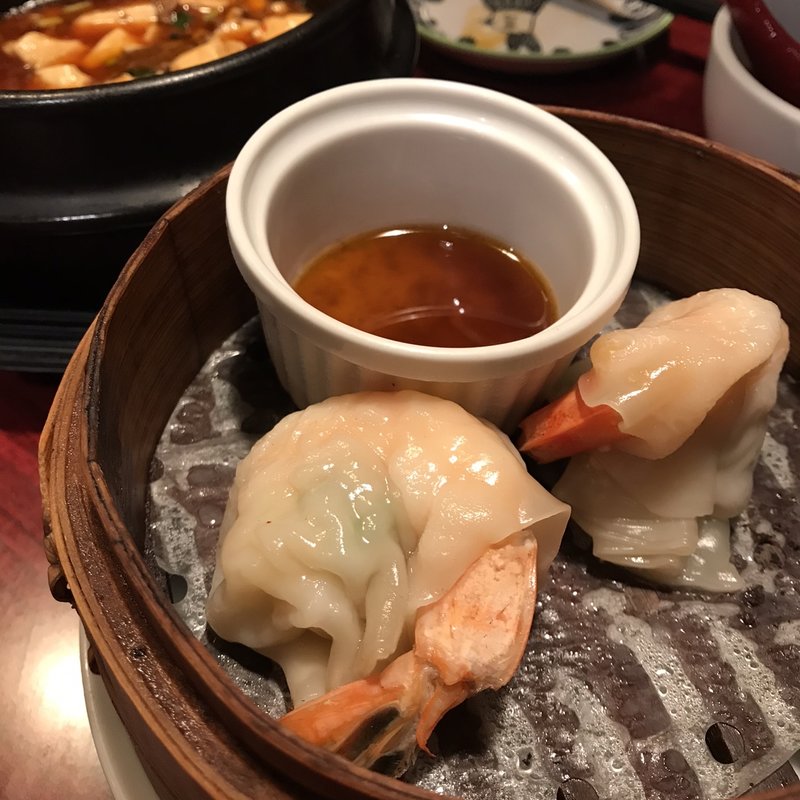 まるごとエビ餃子（1p）(アガリコ餃子楼 大塚店)