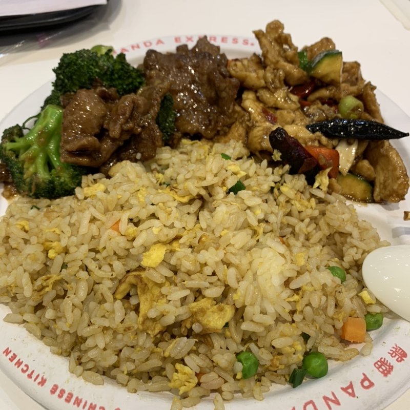 アレとコレとソレをビックプレートで(パンダエクスプレス)