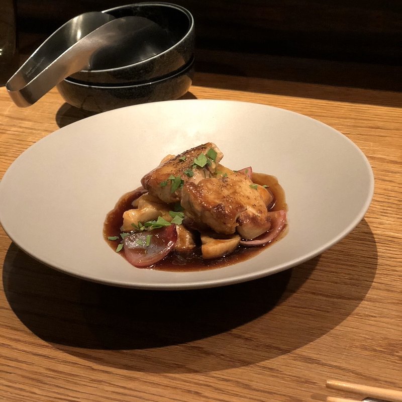 フォアグラの肉じゃが(フレンチ焼鳥とワイン Shaji)