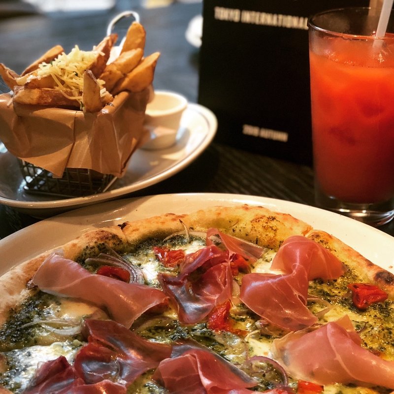 (800°DEGREES 東京国際フォーラム店)