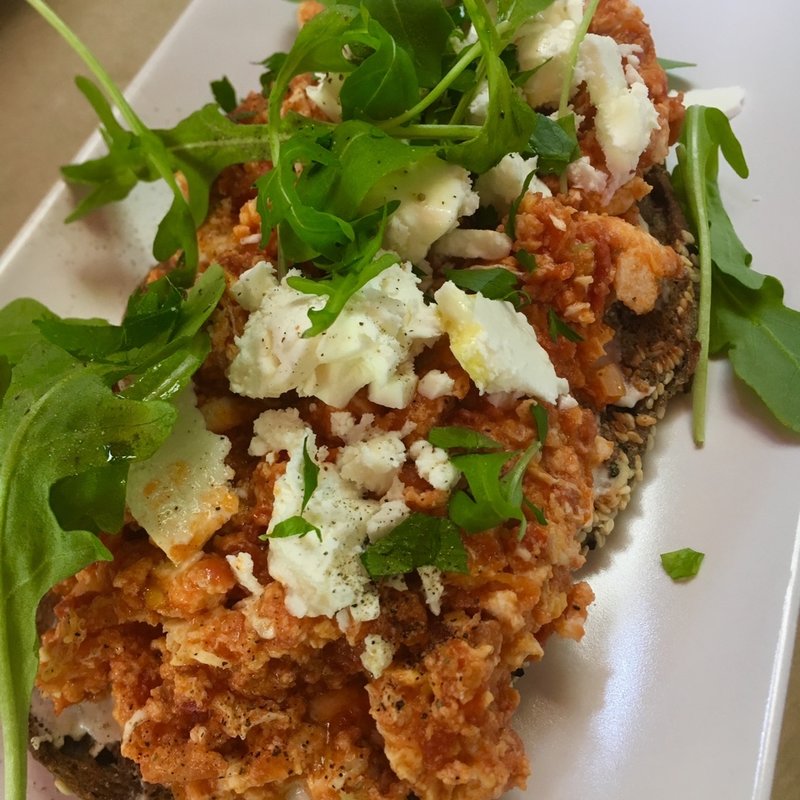 ナッツのオープンサンド(Cafe Athena)