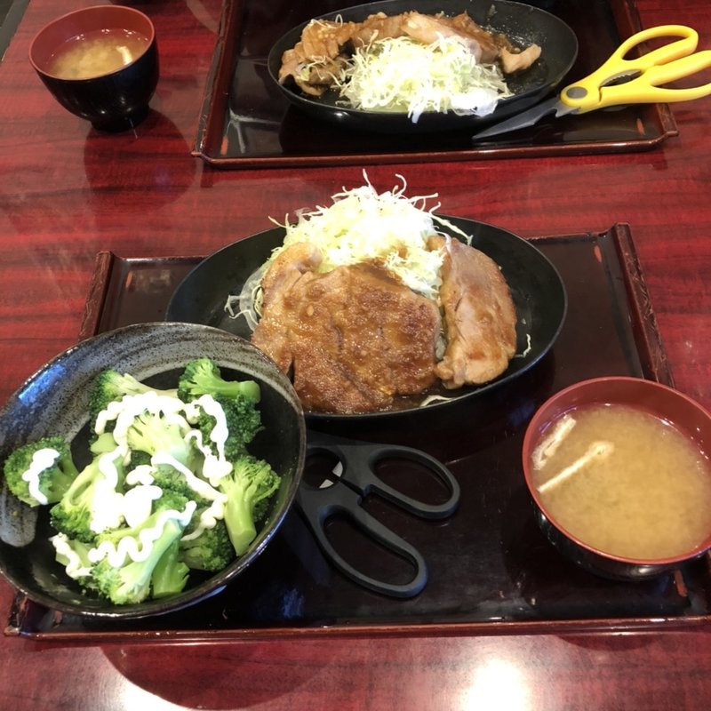 厚切りしょうが焼き(ぶたまる食堂 元吉田店 )