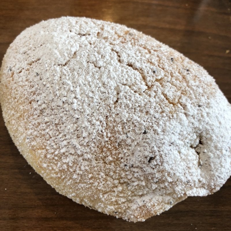 大人のバナナメロンパン(Yummy Bakery（ヤミー・ベーカリー）)