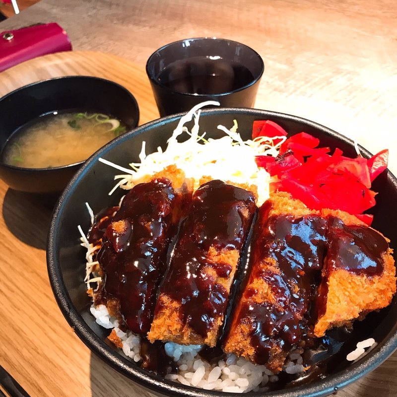 味噌カツ丼(CUIMOTTE NAKANOSHIMA)