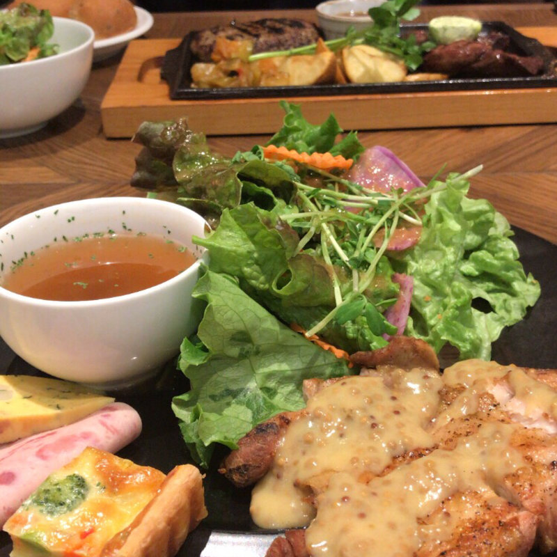 チキンのプレート？ (ハニーマスタード)(湘南ダイニングマート)