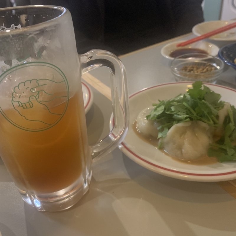 パクチースイギョーザ(ギョーザスタンドウーロン)