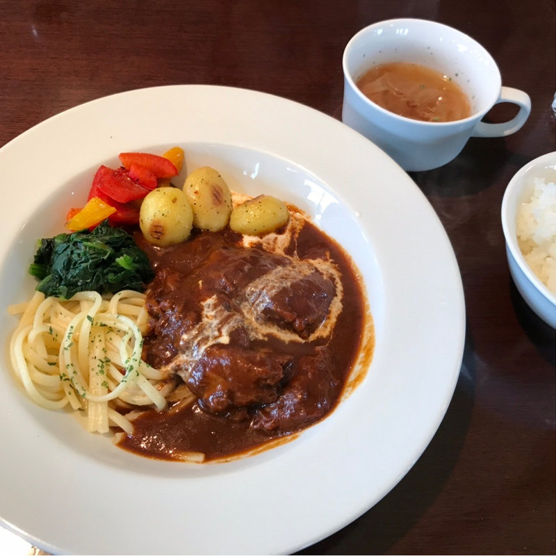 ビーフシチュー(湖亭 （ミズウミテイ）)