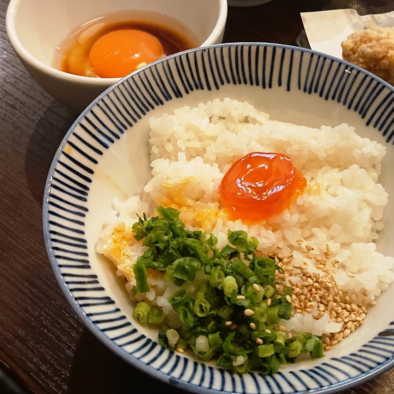 たまごで食べるたまごかけごはん(やきとり家 すみれ 川崎店)