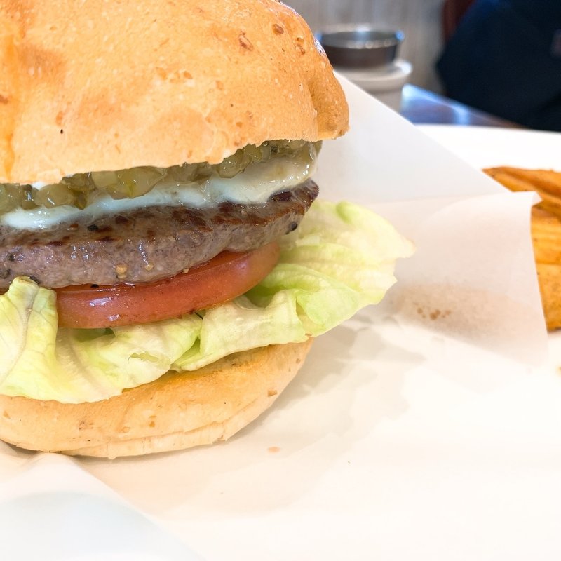 モッツァレラチーズバーガー(DARCY'S )