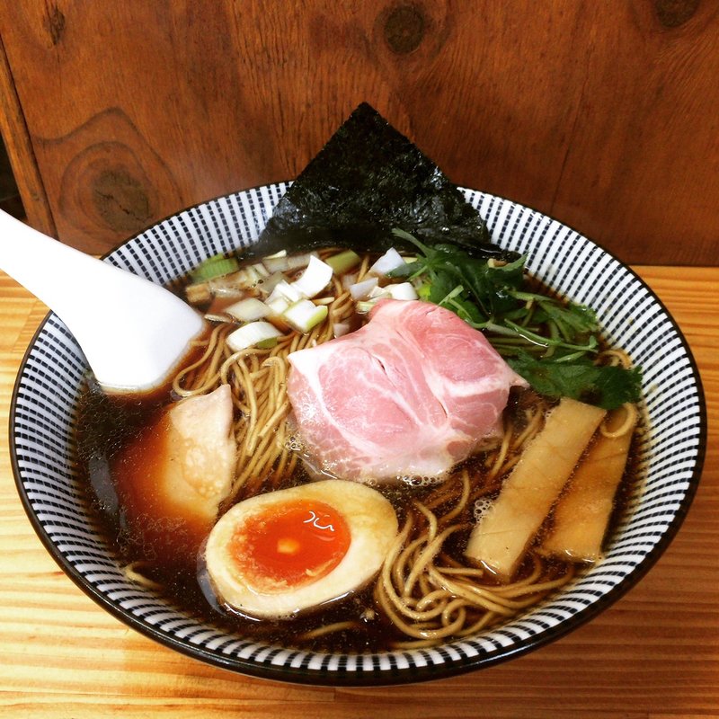 煮干そば 黒醤油(中華そば　よしかわ )