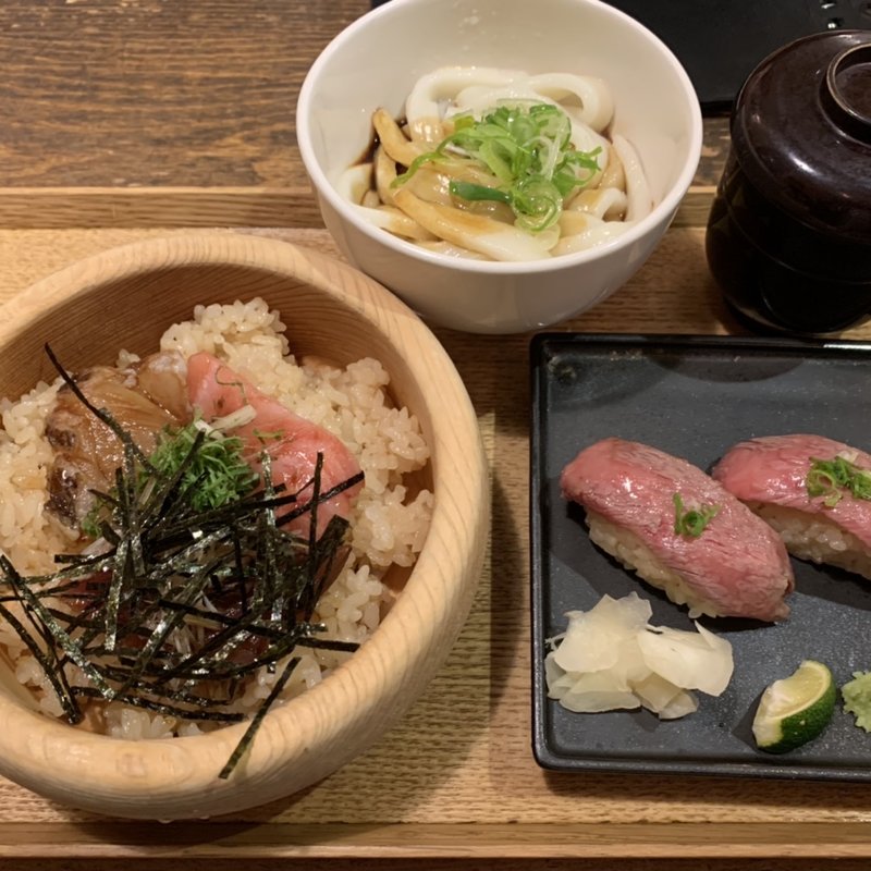 お伊勢さんセット(伊勢うどん 奥野家 （いせうどん おくのや）)