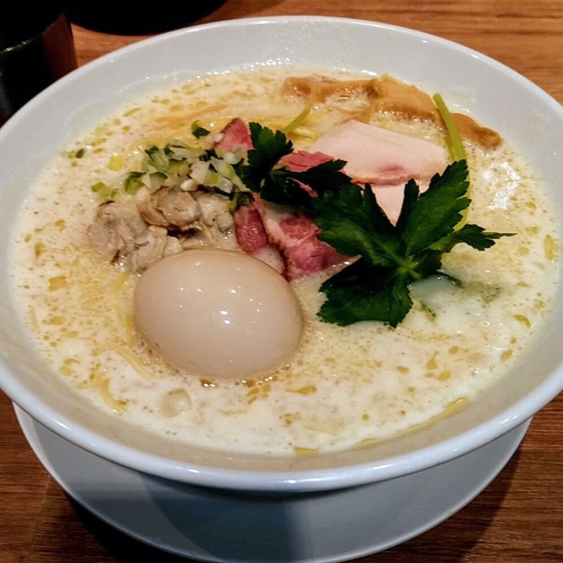蛤とクラムチャウダーのSOBA(むぎとオリーブ 日本橋店)