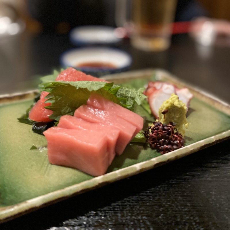 まぐろとたこの刺身(くるみ 新店)