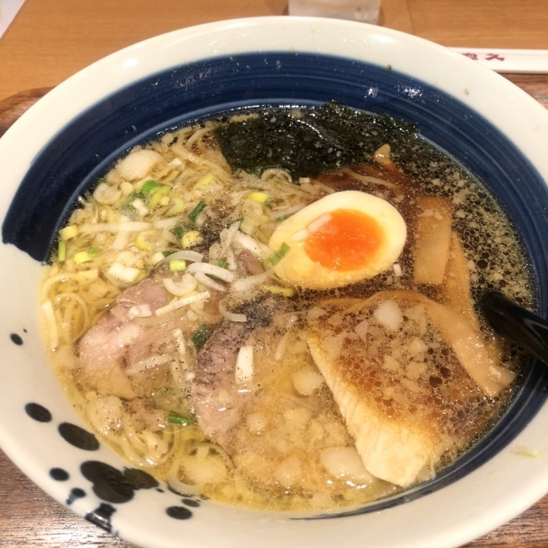 ラーメン(らーめん直久 新宿西口店)