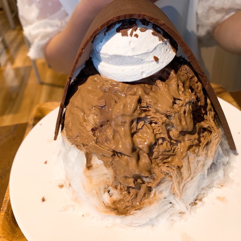 ビターチョコケーキ＋生チョコレート(ボンヌ カフェ 十条店 （Bonnel Cafe）)