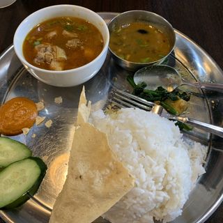 カレーセット　B(ネパール居酒屋　モモ　大久保店)