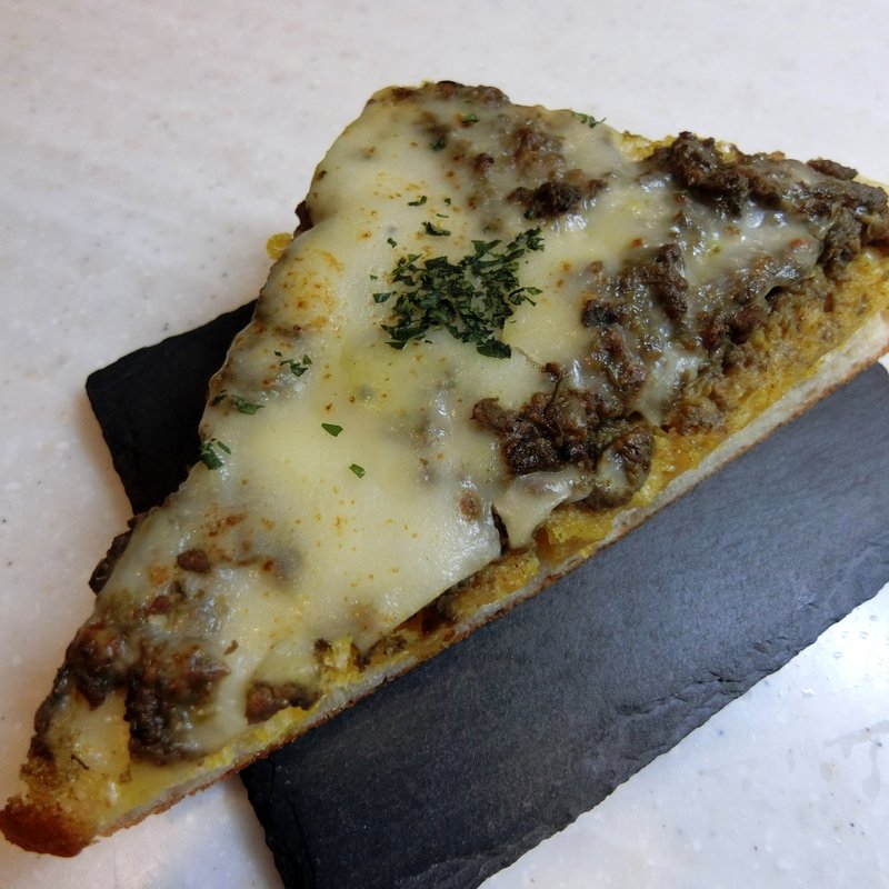 トライアングルカレーパン(GARDEN HOUSE CAFE)