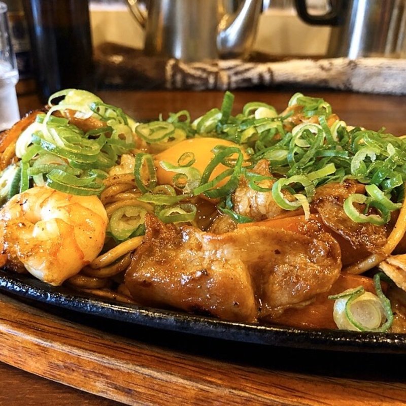 月見焼きそば(喫茶てふてふ )