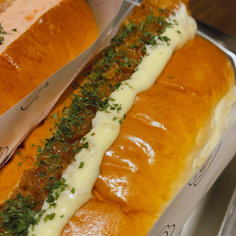 ニコパン（ひれかつタルタル）(niko and... 神戸ハーバーランドウミエ)