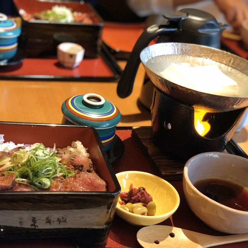 ステーキ重(喜重郎)