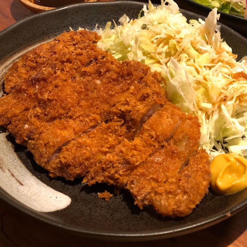 岩中豚とんかつ(正直や （しょうじきや）)