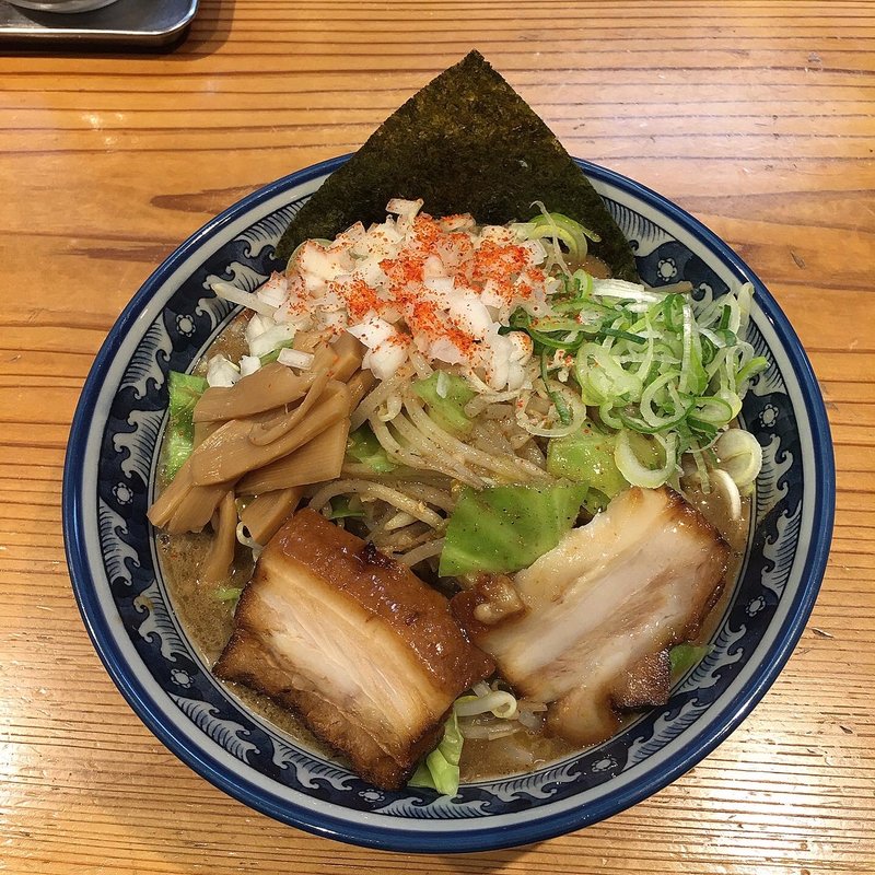 にぼジロウ 大盛り(こだわり麺工房 たご)