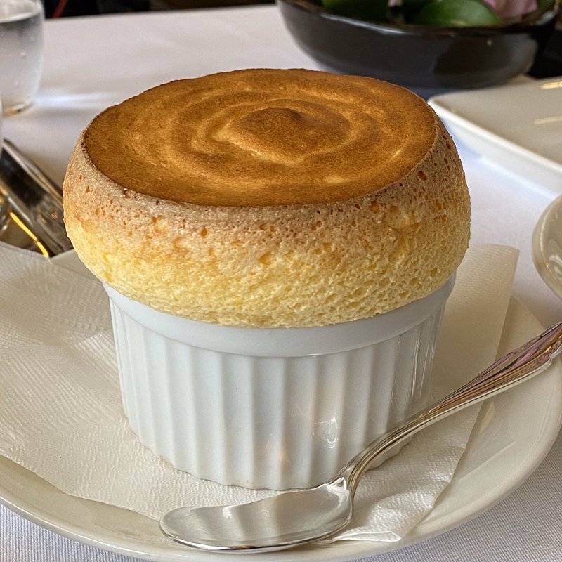 スフレ(銀座ウエスト 青山ガーデン)