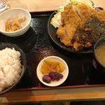 ジャンボチキンカツ定食(KAMEYA MARUHACHI)