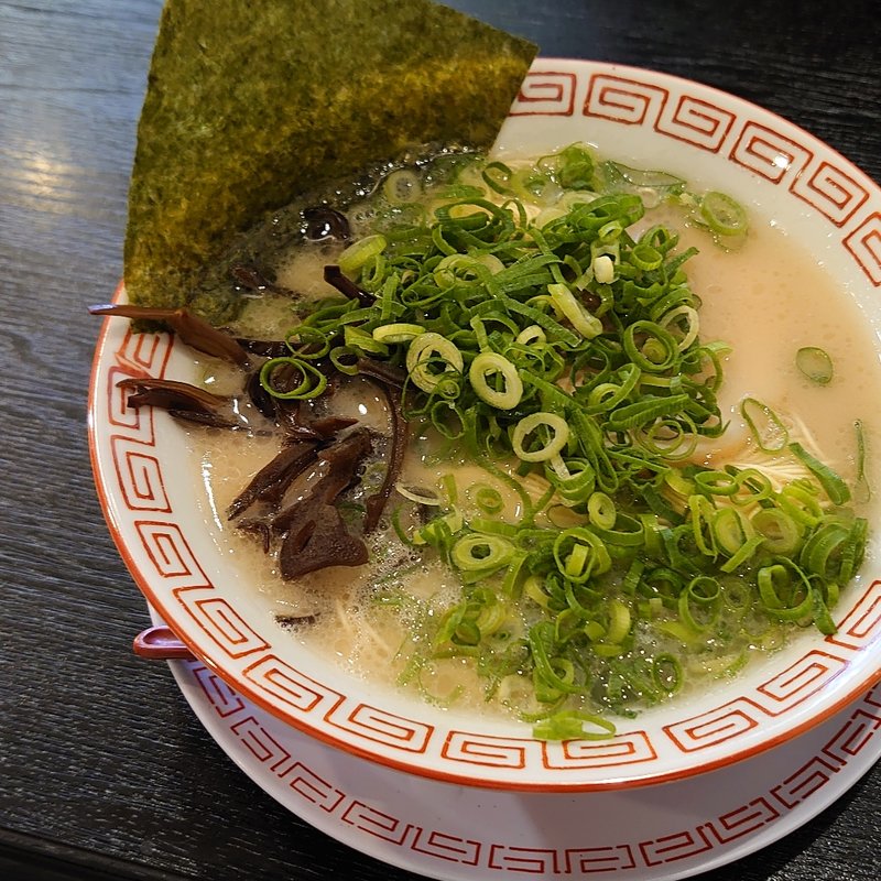 とんこつネギ増し(博多長浜らーめん六角堂 淵野辺本店)